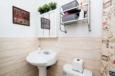 Rented by SCOUTBK.COM