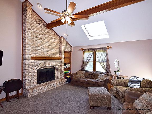 2nd image of 13 Saddlewood Ct