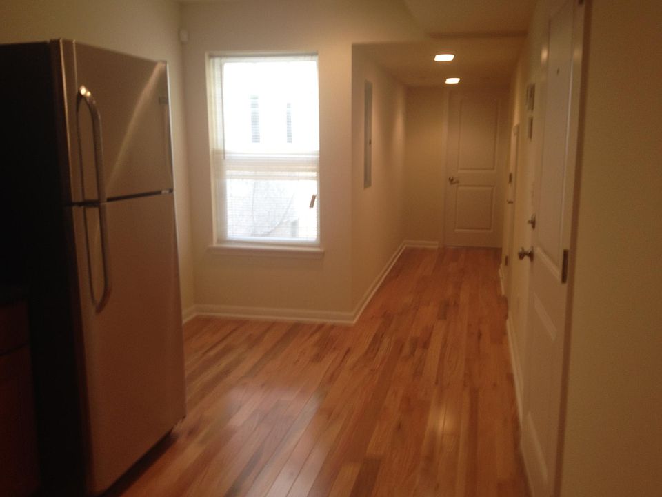 1st image of 415 N 41st St #B