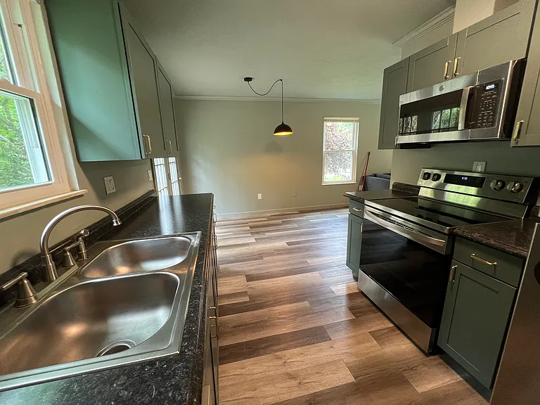 7112 Tipton Ln — Photo 8