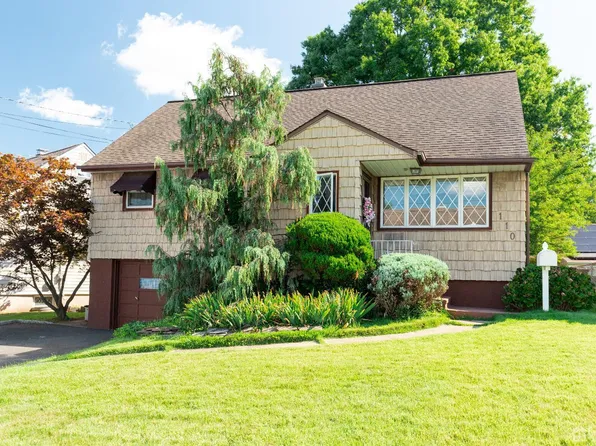 110 Swarthmore Ter, Metuchen, NJ 08840
