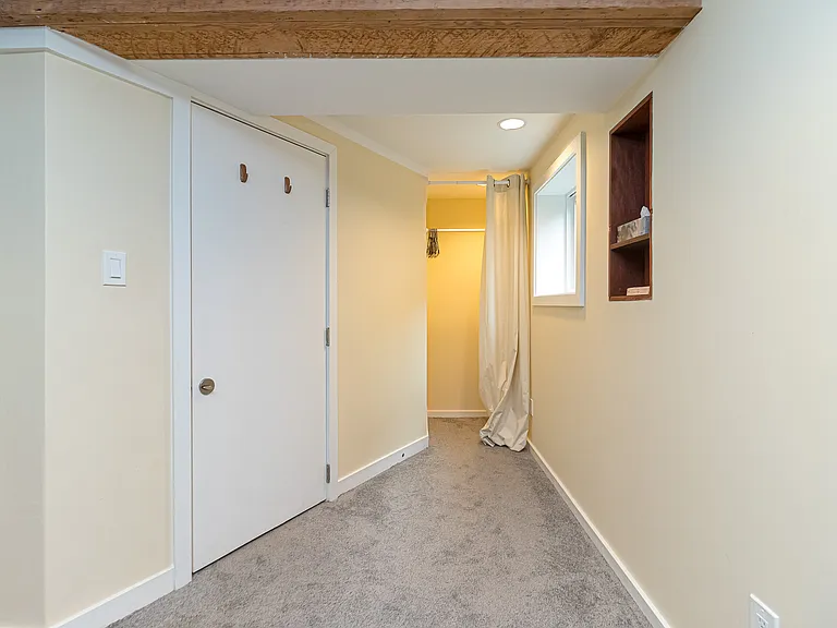 Forrester St — Photo 34