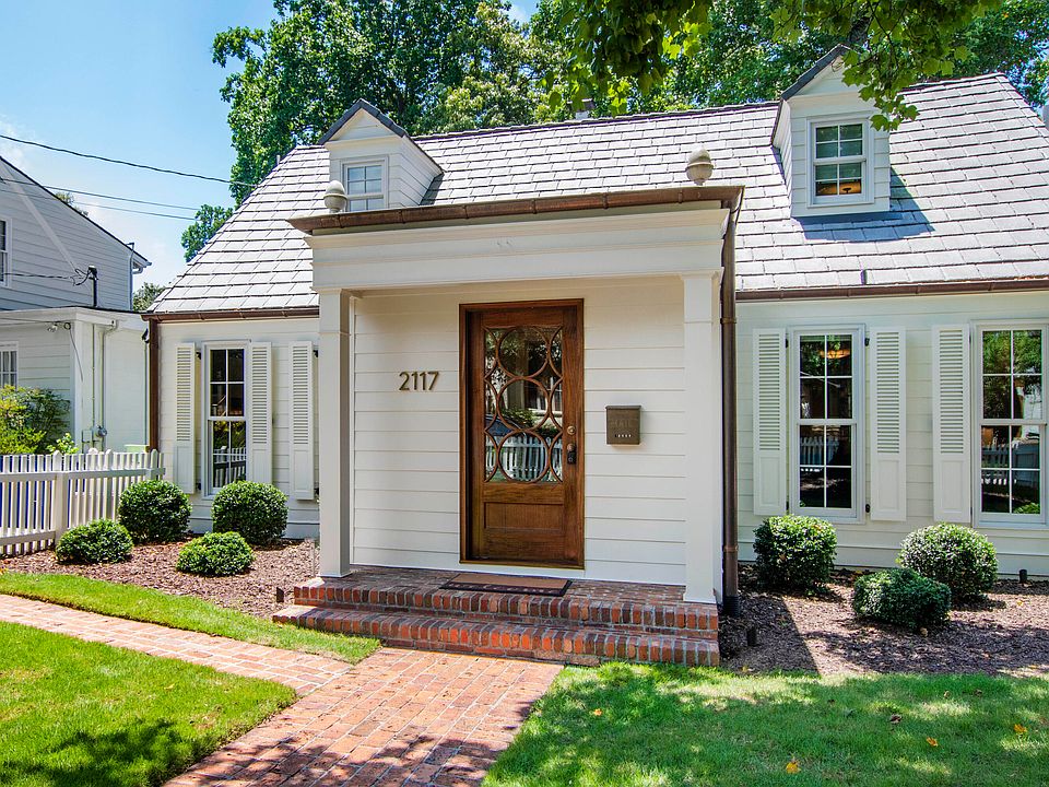 2nd image of 2117 Pine Dr