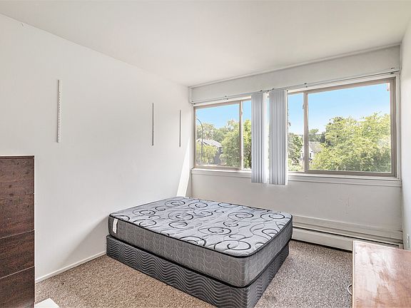 5th image of 1327 Wilmot St APT 6