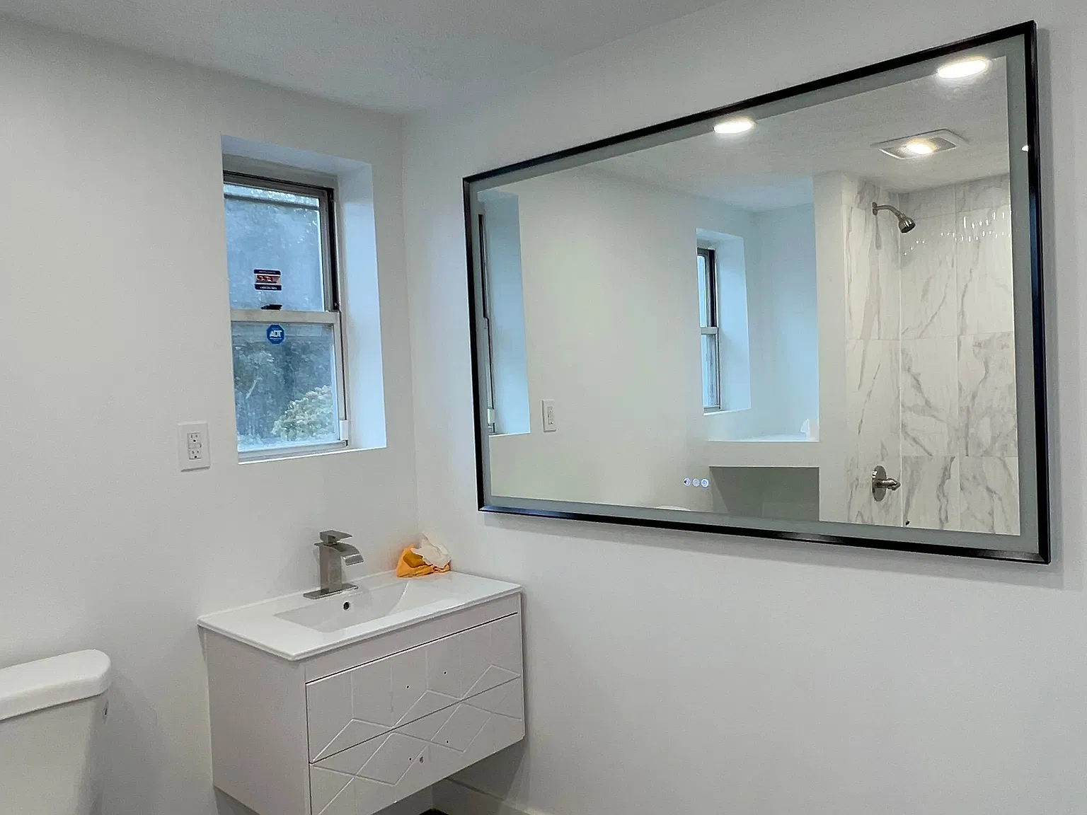 Fully Remodeled 3-Bedroom Rental in Turtle Creek — Photo 4