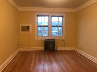 5367 64th St, Maspeth, NY 11378