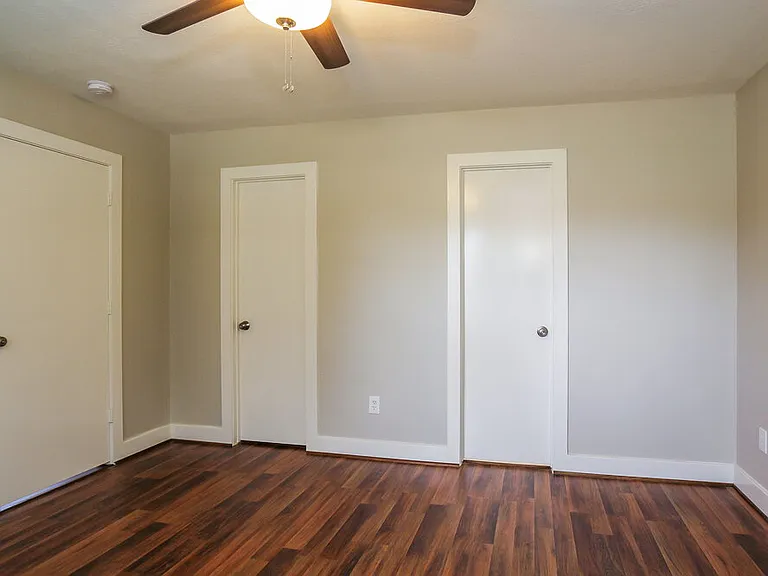 9711 Farrell Dr — Photo 11