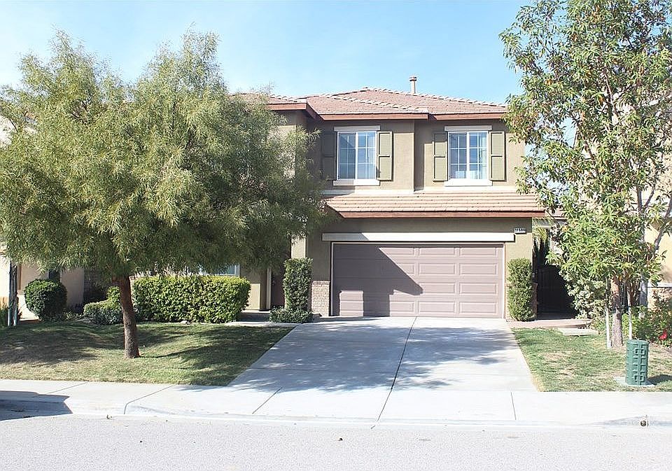 1st image of 31586 Rosales Ave
