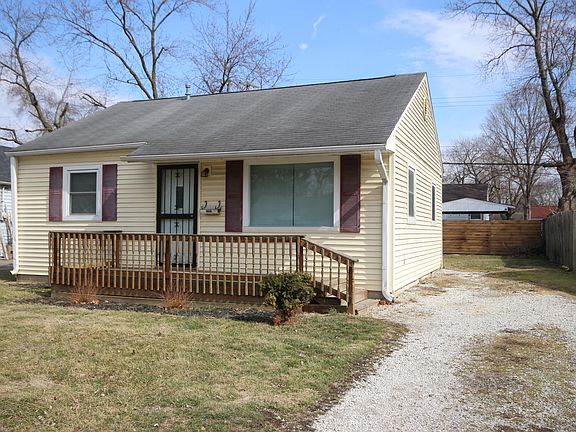 2nd image of 2261 N Centennial St