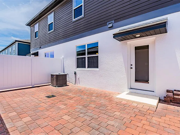 15811 Tollington Aly — Photo 23