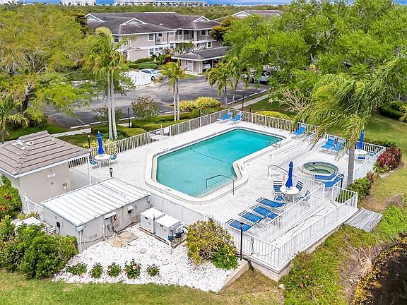 3rd image of 634 ESTUARY DRIVE #634