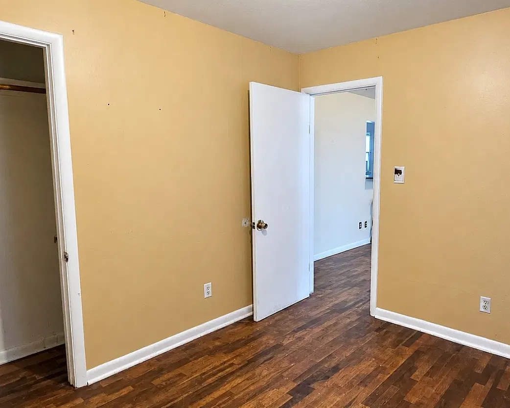 Renovated 3 Bedroom - Path to Homeownership — Photo 3