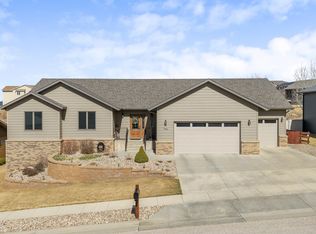 2920 Sourdough Rd, Rapid City, SD 57702