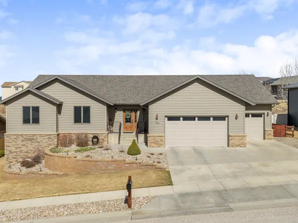 2920 Sourdough Rd, Rapid City, SD 57702
