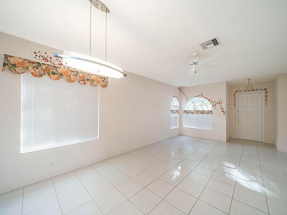 3rd image of 8227 Brindisi Ln