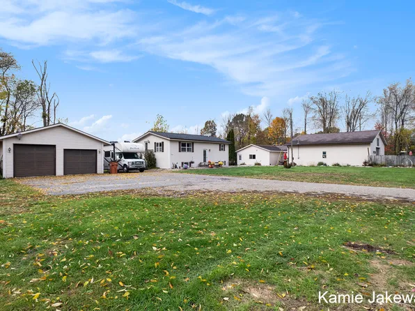 8395 McArthur Ave NE, Belding, MI 48809