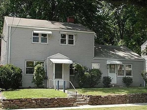 19 Vine Hill Rd, West Hartford, CT 06110