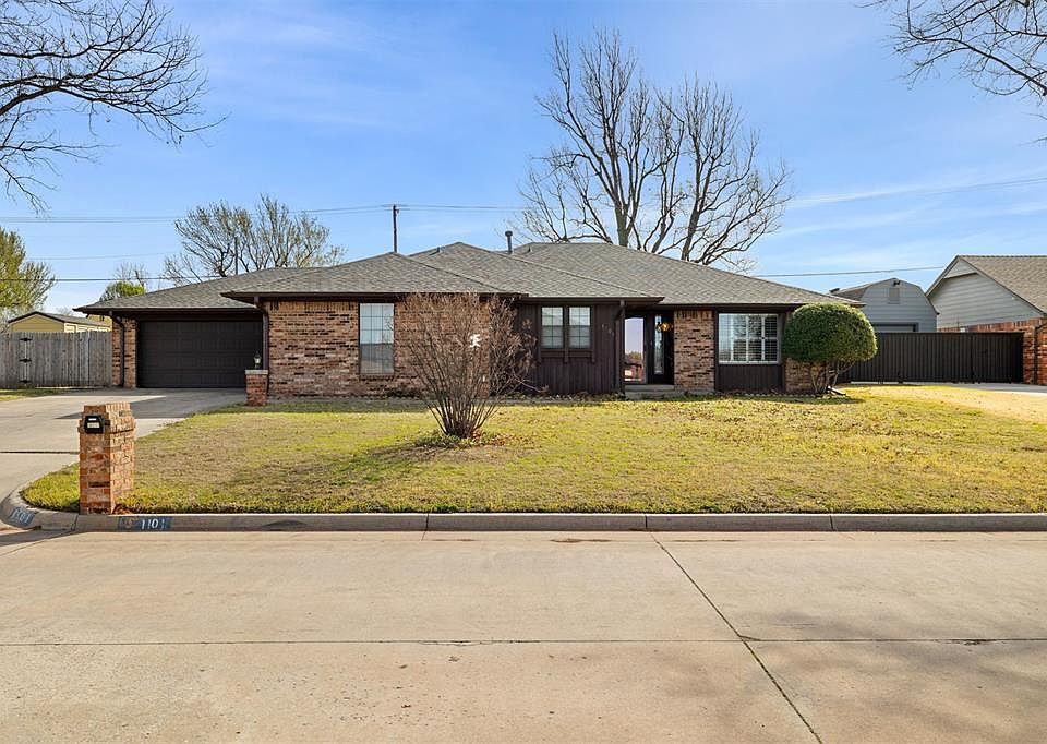 1st image of 1101 Gabriel Dr