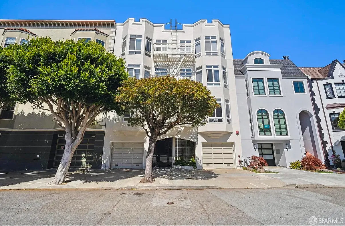 1 bed, 775 sqft, $5,600 — Photo 1