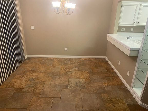 5th image of 5344 W Sunnyside Ct