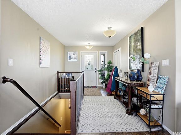 4th image of 380 Carter CRESCENT