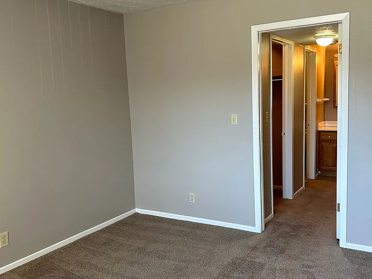 Plaza 93 Apartments — Photo 149