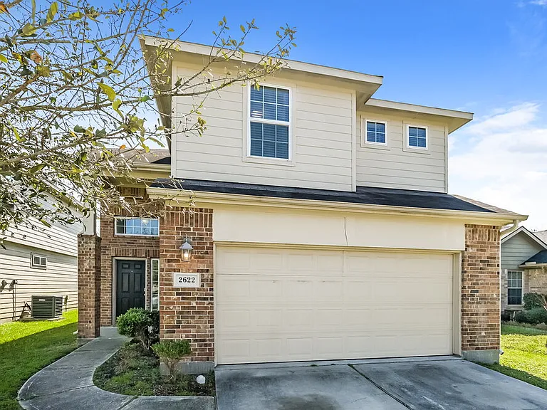 2622 Mesquite Ridge Dr — Photo 1