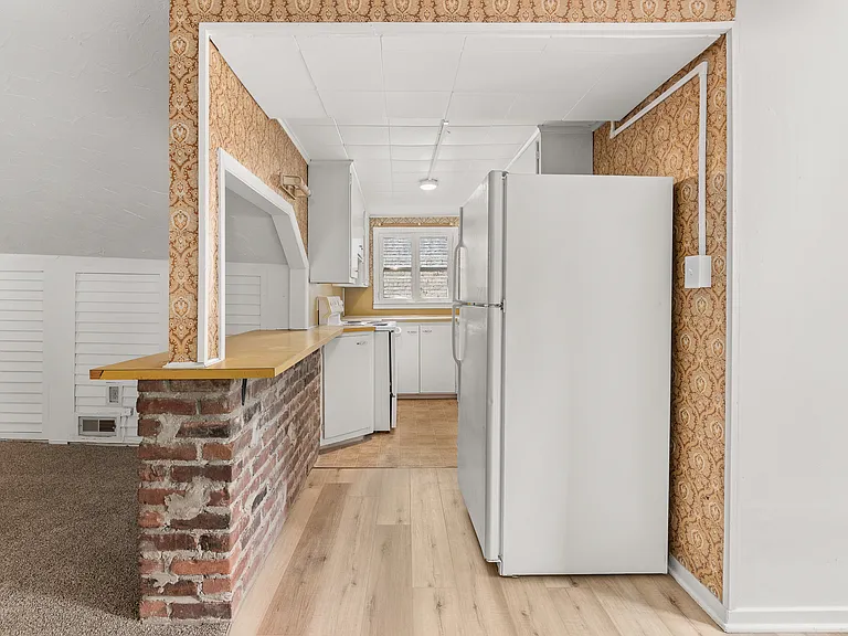 1104 S Walnut St #2 — Photo 3