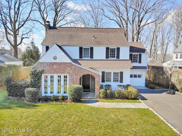 46 Terrace Ave, Riverside, CT 06878