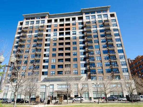 849 N Franklin St Unit 1209, Chicago, IL 60610