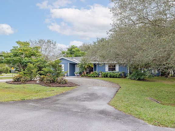 2nd image of 7101 Coquina Ave Avenue
