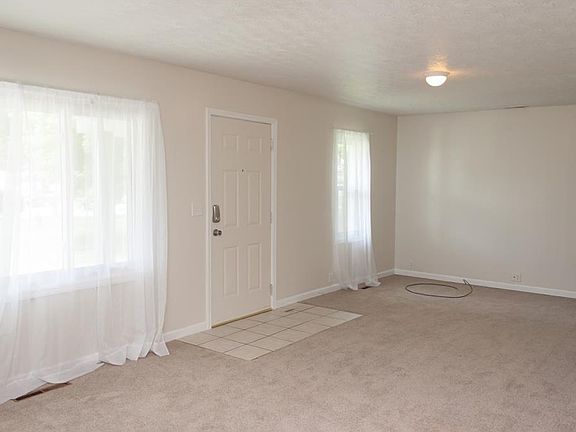 2nd image of 1712 S Irvington Dr