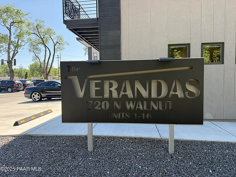720 N Walnut St #1 — Photo 31