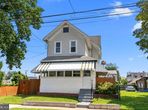 237 Bartram Ave, Essington, PA 19029