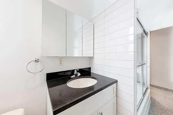 Rented by Douglas Elliman | media 25