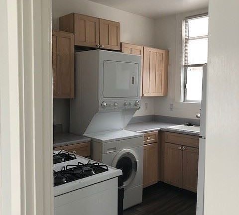 2nd image of 311 28th Ave APT 2