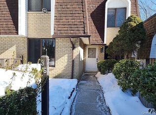 36 Blue Ridge Dr, Medford, NY 11763