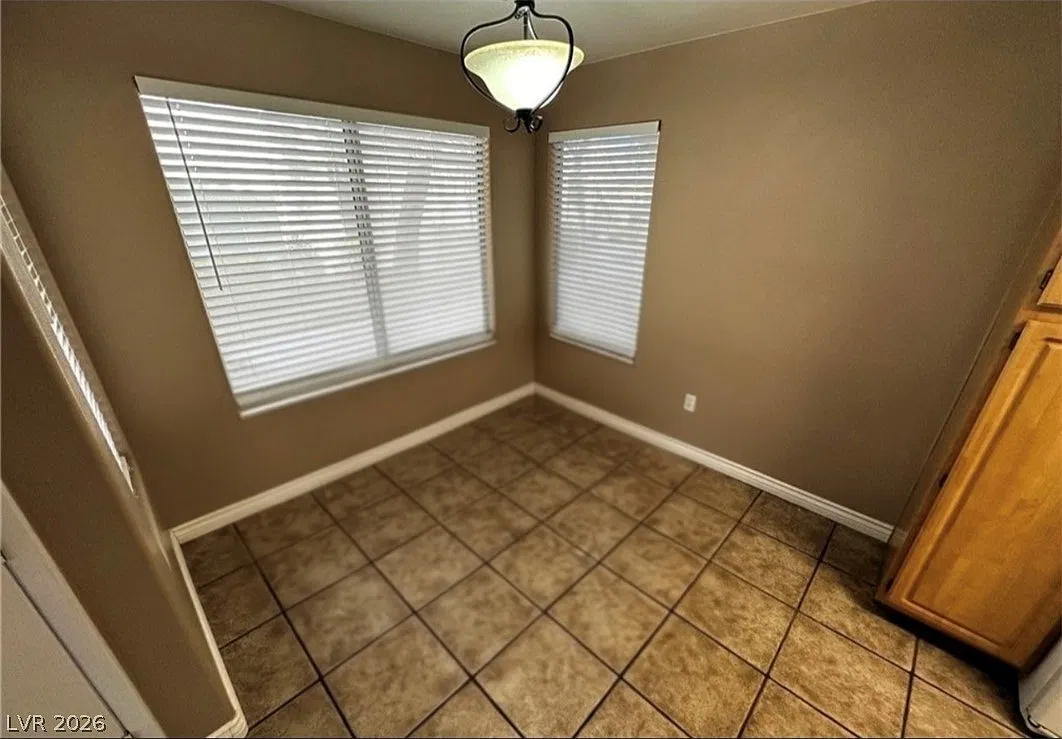 2 bed, 2.0 bath, 1029 sqft, $1,600 — Photo 4