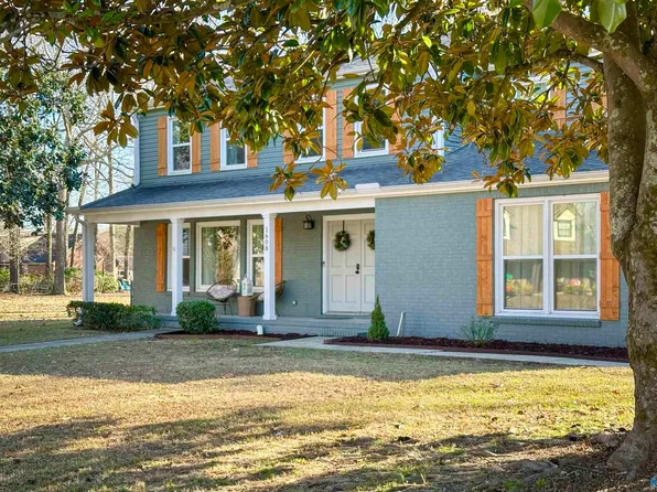 1608 Eastwood Dr SE, Decatur, AL 35601
