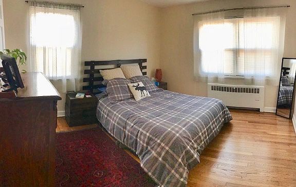 5th image of 877 Farmington Ave APT 206