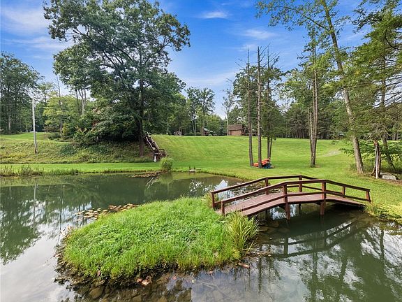 2nd image of 663 Fork Run Rd