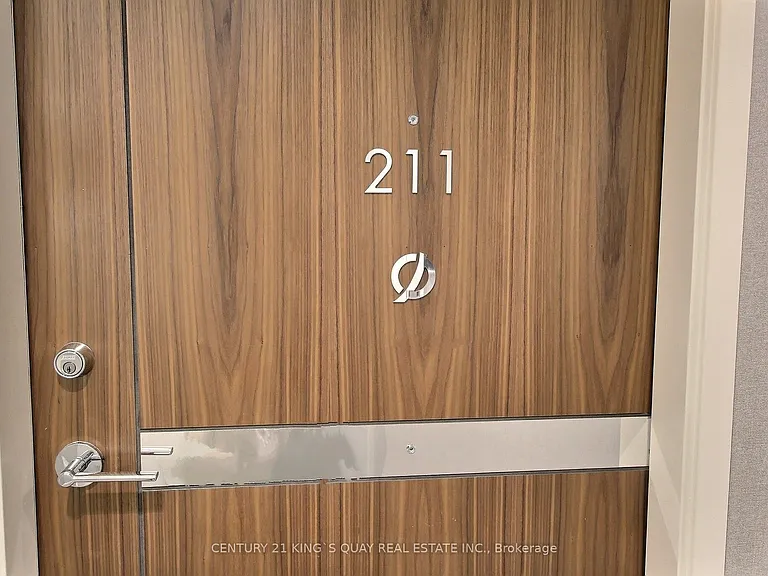 85 McMahon Dr #211 — Photo 1