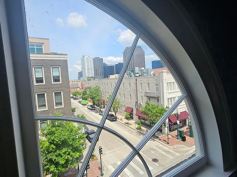802 Saint Charles Ave — Photo 10