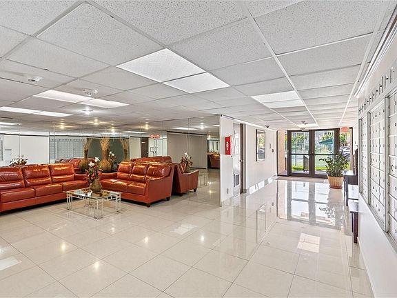 2nd image of 2001 Atlantic Shores Boulevard #318