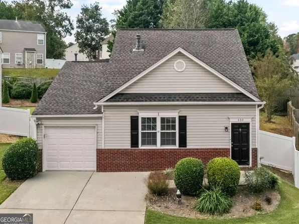 402 Royal Oak Dr, Acworth, GA 30102