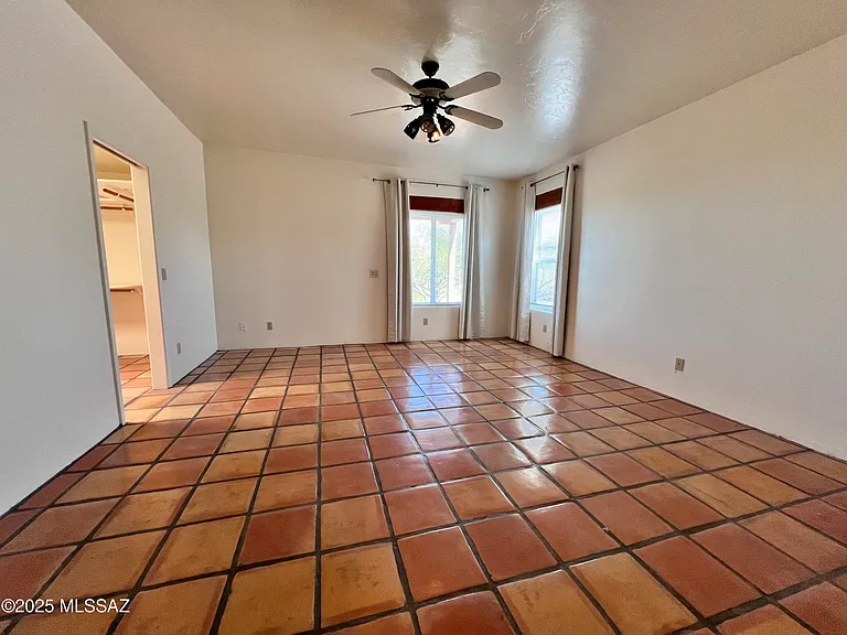 1040 N Wentworth Rd — Photo 27