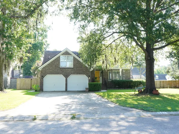 147 Palmetto Bluff Ct, North Charleston, SC 29418