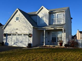 2080 Longwood Ct, Romeoville, IL 60446