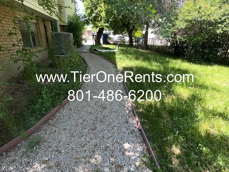 619 Angie Cir — Photo 20