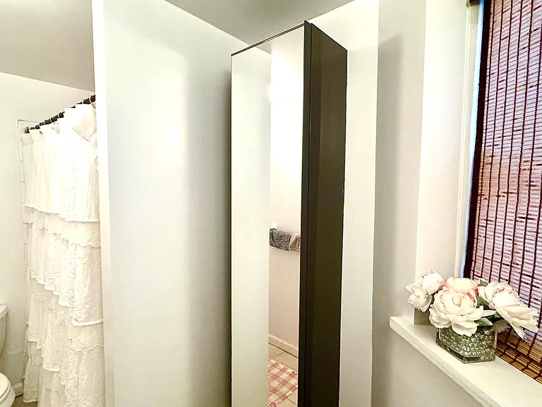 420 E 83rd St #5E — Photo 7